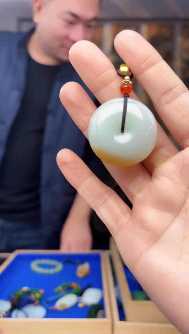 【闪购商品】和田玉颈饰未镶嵌拍一发一