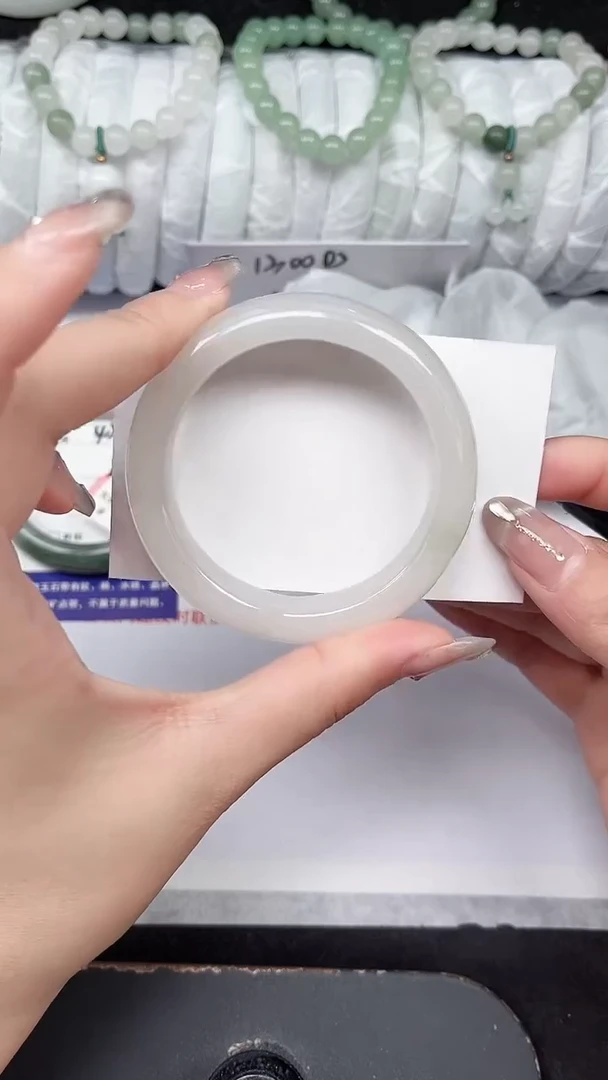 未镶嵌手镯石英质玉43-51/52