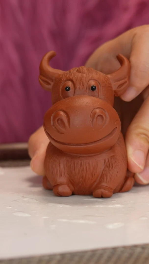 【闪购商品】紫砂茶宠清水泥萌牛