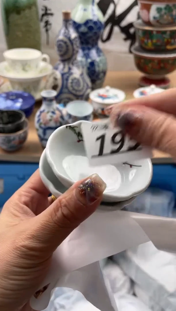 【闪购商品】瓷片195然曦海外工艺品18包邮