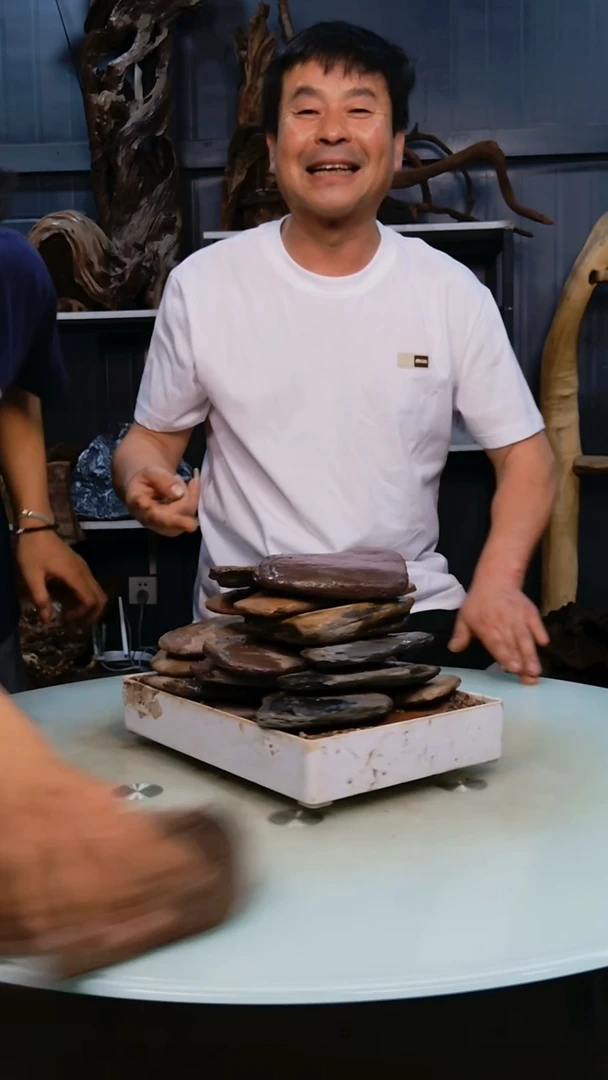 随机发货一筐溪流9.5