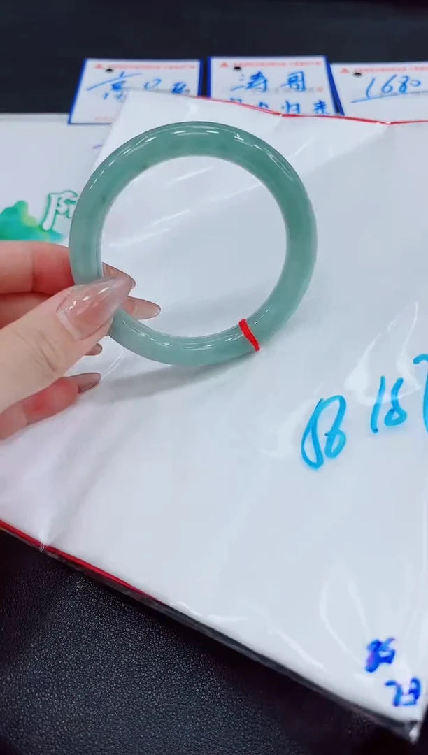【闪购商品】翡翠手镯未镶嵌00000000