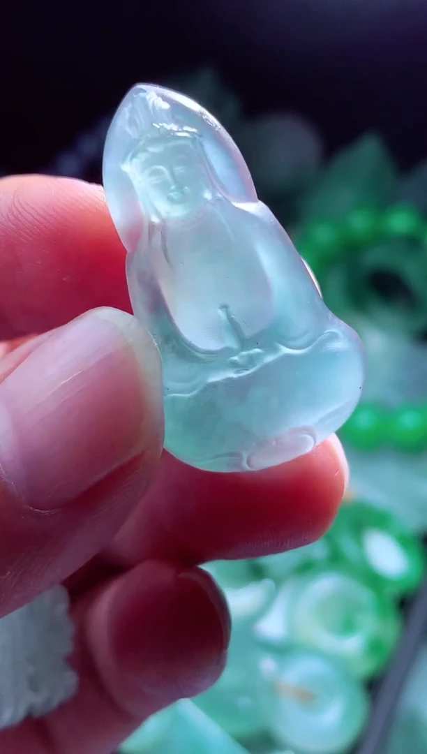 未镶嵌定制翡翠八****?翡翠毛货定制