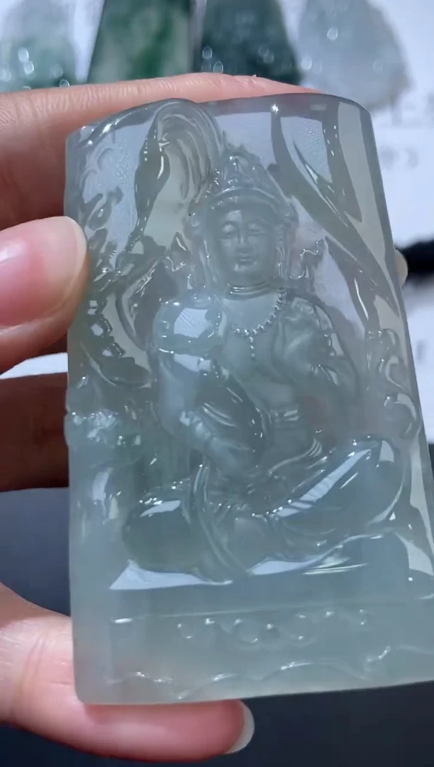 未镶嵌挂件翡翠378978  多人