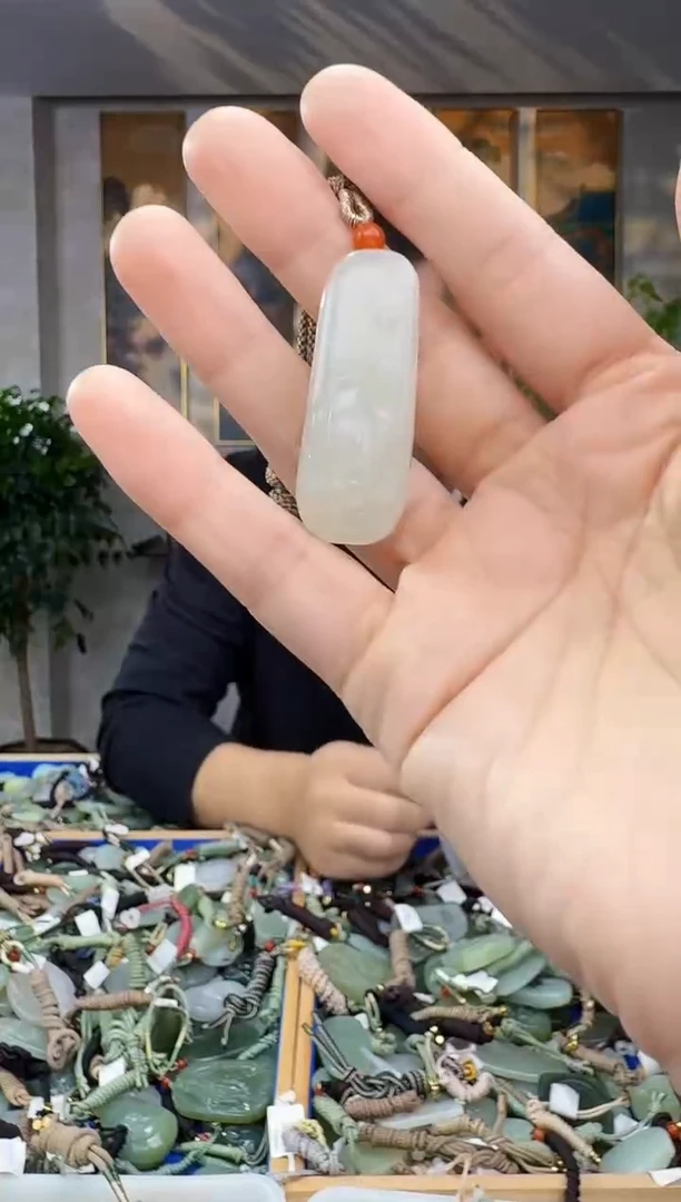 未镶嵌和田玉挂件拍一发一