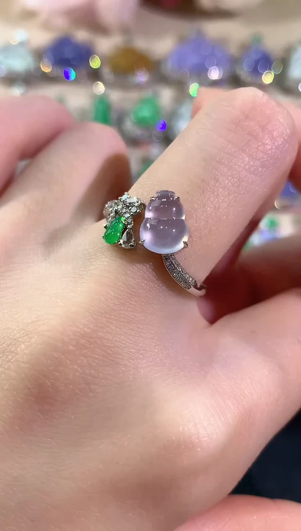 18K金镶嵌戒指翡翠冬日珠宝E66