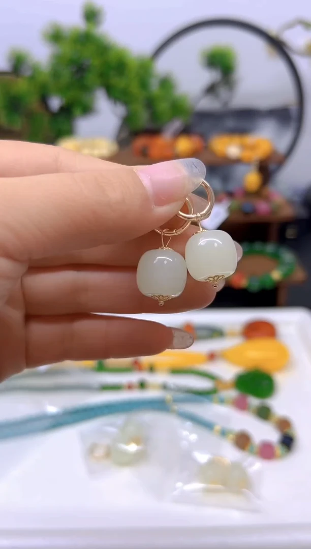 【闪购商品】和田玉耳饰14K金镶嵌耳饰E408