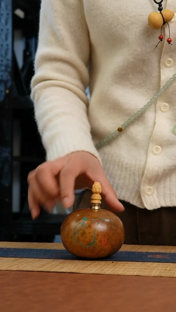 216号 天然热水酒葫芦 一物一拍（有瑕介意勿拍）