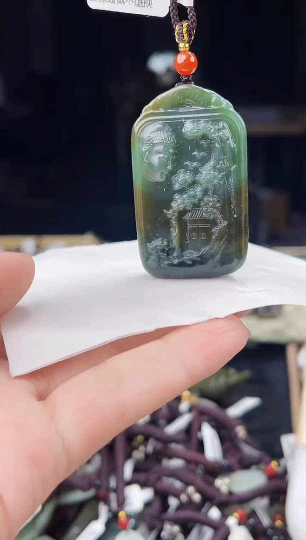 颈饰未镶嵌和田玉1