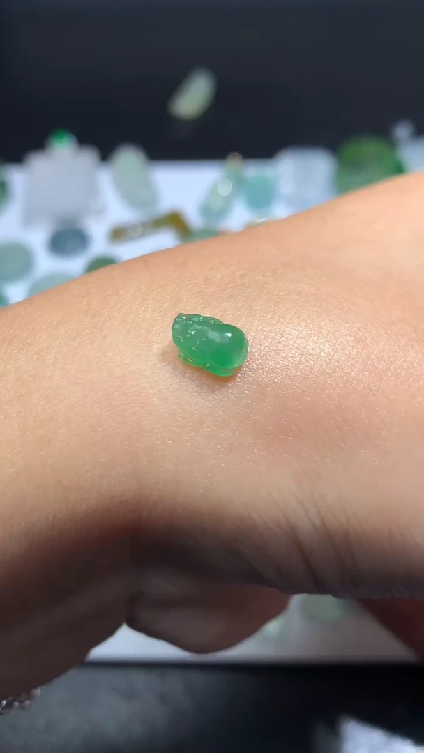 未镶嵌定制翡翠毛货