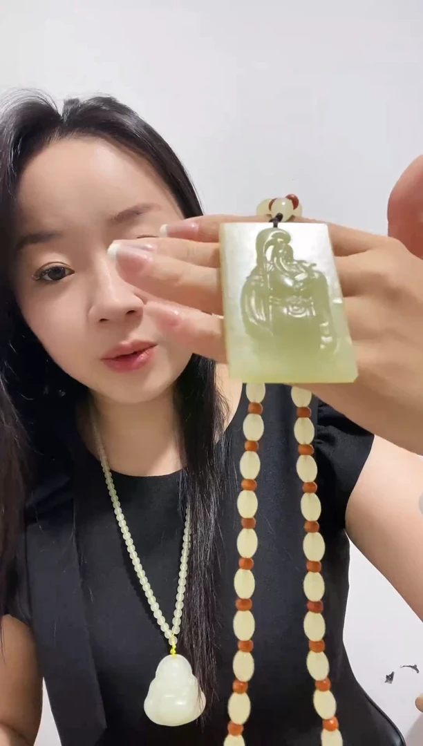 和田玉未镶嵌珠宝奇石多样性随机发一 关公（瑕疵）