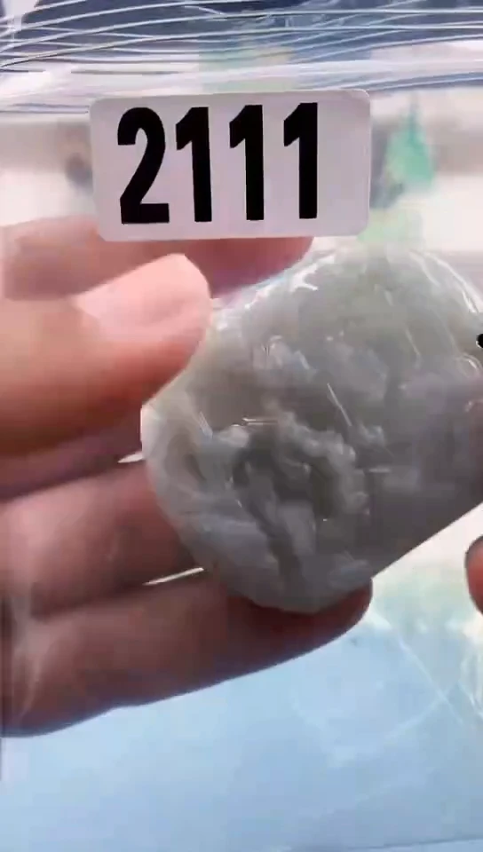 【闪购商品】翡翠挂件未镶嵌天然翡翠吊坠挂件