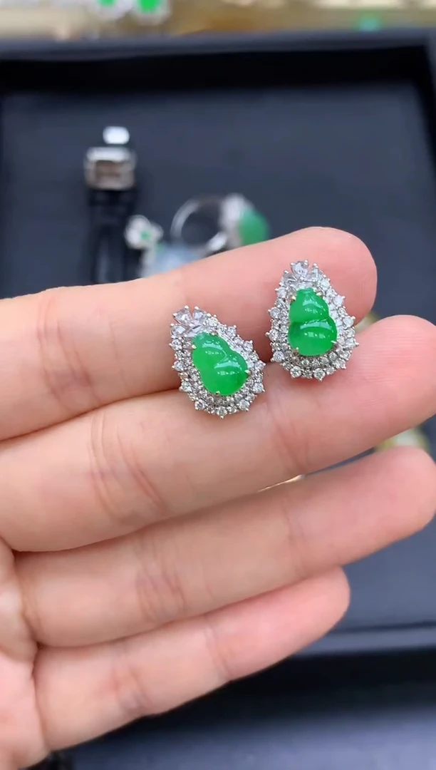 18K金镶嵌翡翠耳饰619-中国好珍宝