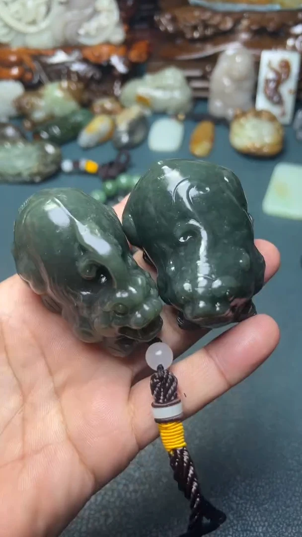 未镶嵌和田玉把件2