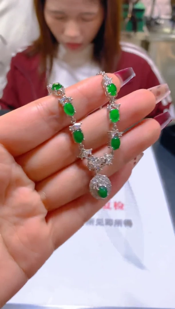 颈饰未镶嵌翡翠多样性发一