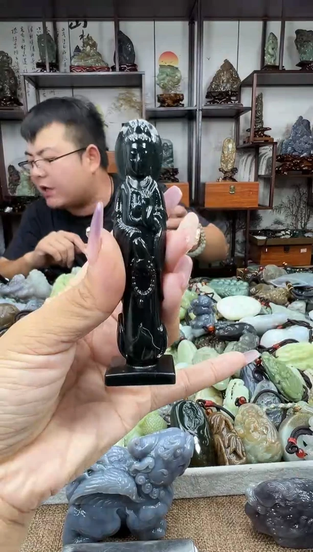 未镶嵌和田玉把件1