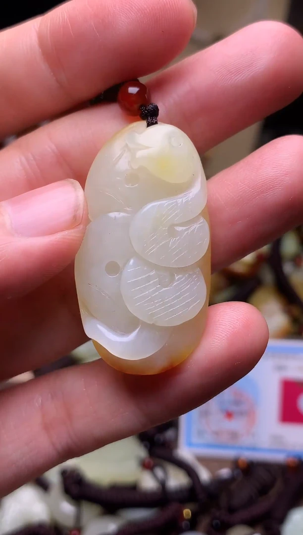 颈饰未镶嵌和田玉新疆料青海料清水和田玉吊坠