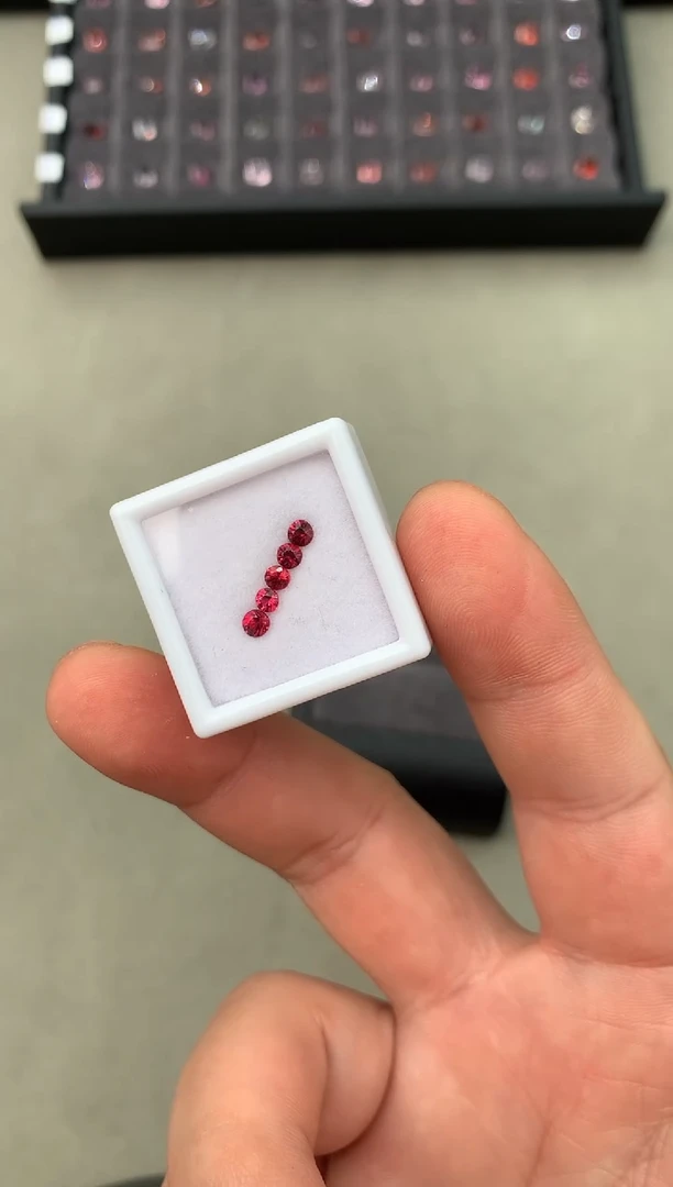 【闪购商品】定制尖晶石裸石未镶嵌0.62ct 圆切 红色调