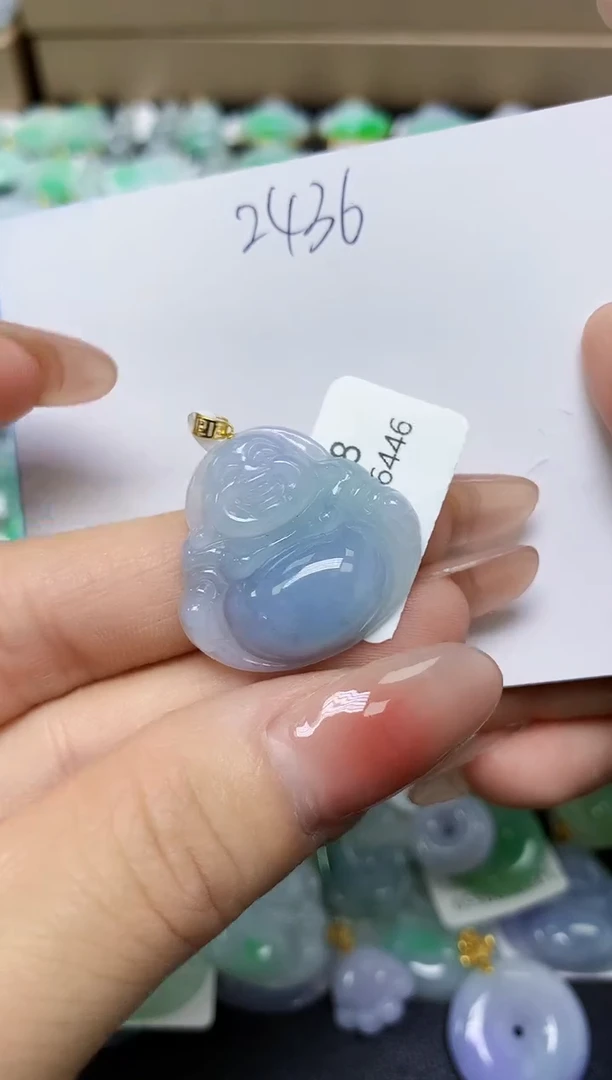 翡翠18K金镶嵌颈饰 天然缅甸翡翠A货