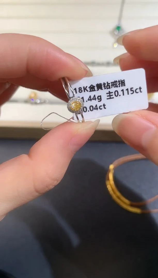 18K金镶嵌戒指钻石D402|1780