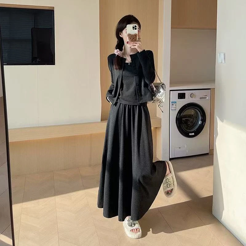 2025秋季新款套装裙韩系气针织开衫吊带半裙三件套