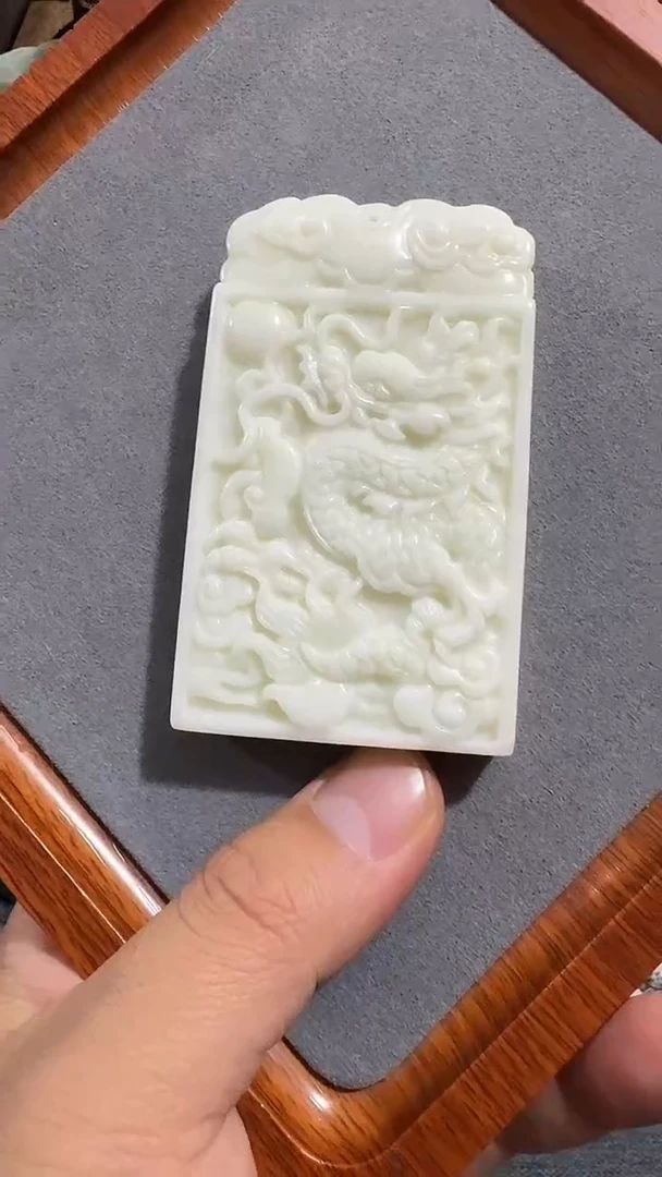 未镶嵌挂件蓝田玉（蛇纹石化大理石玉）蓝田 大龙牌