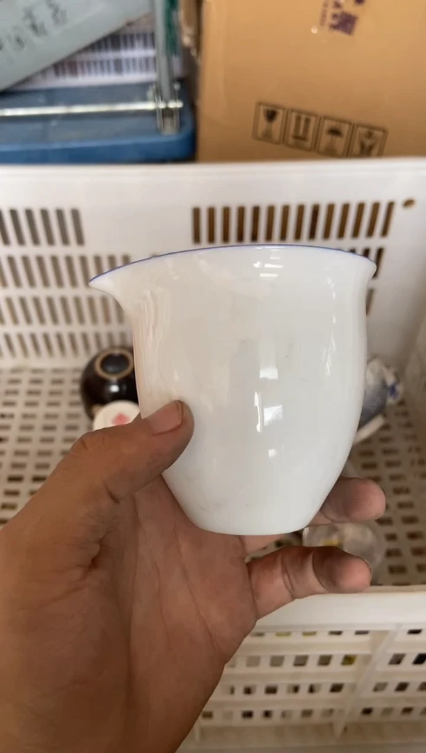 杯摄影的产品有使用过的痕迹有点脏介意勿拍