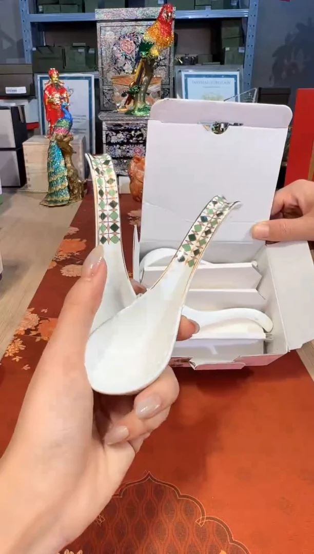 【闪购商品】杯185歌剧院勺子套四（新款）