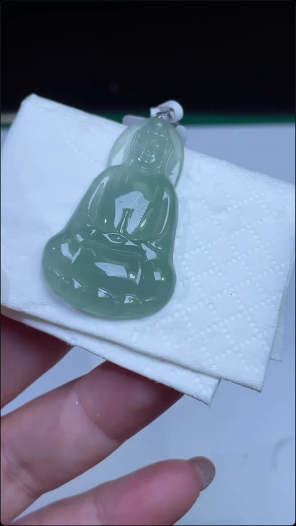 定制翡翠未镶嵌观音