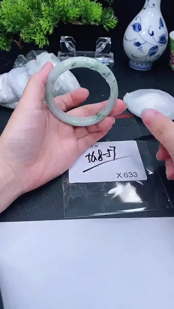 未镶嵌手镯翡翠633