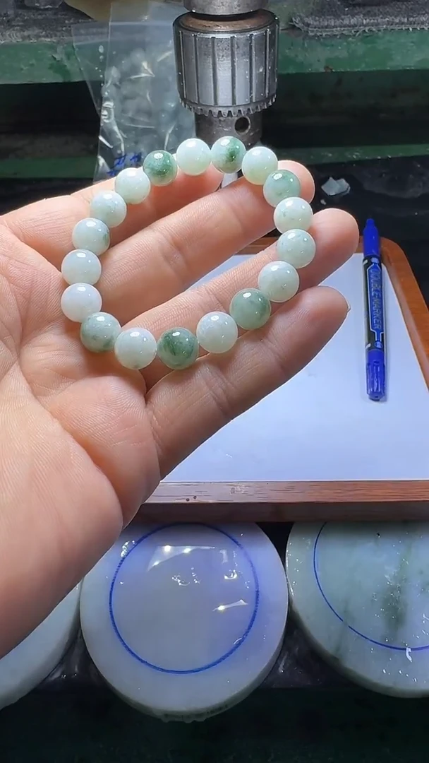 未镶嵌手链翡翠今**悔发一条