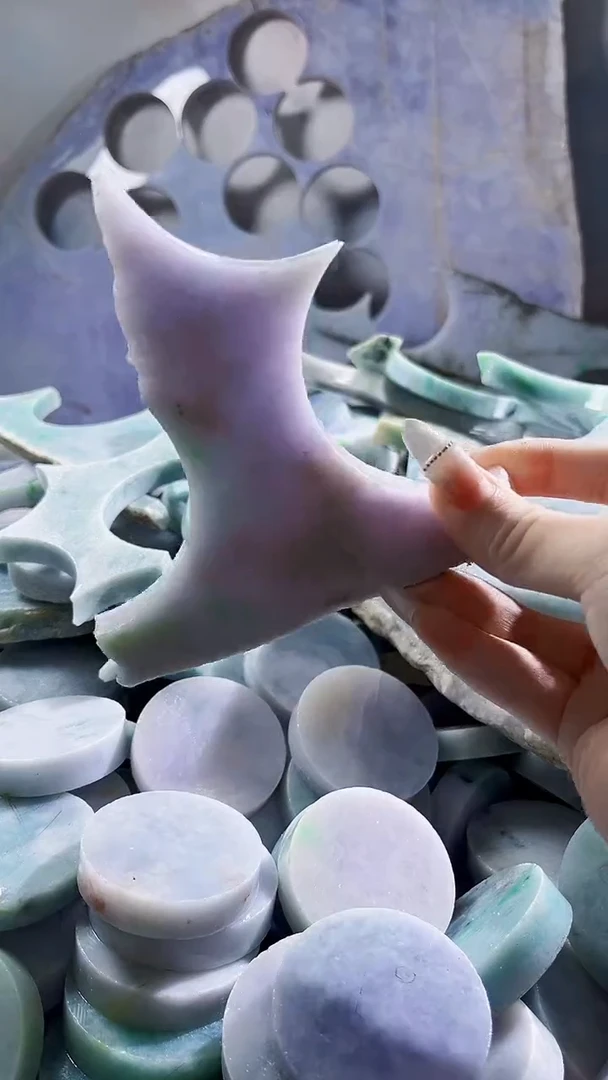 翡翠裸石缅甸翡翠A货晴7065