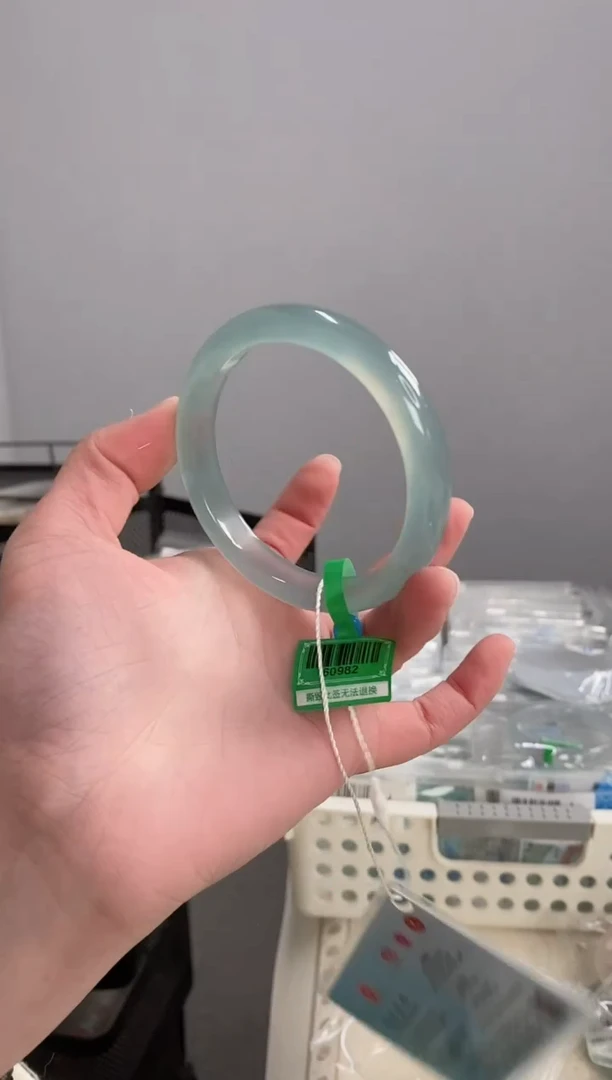 【闪购商品】玛瑙/玉髓手镯未镶嵌60圈