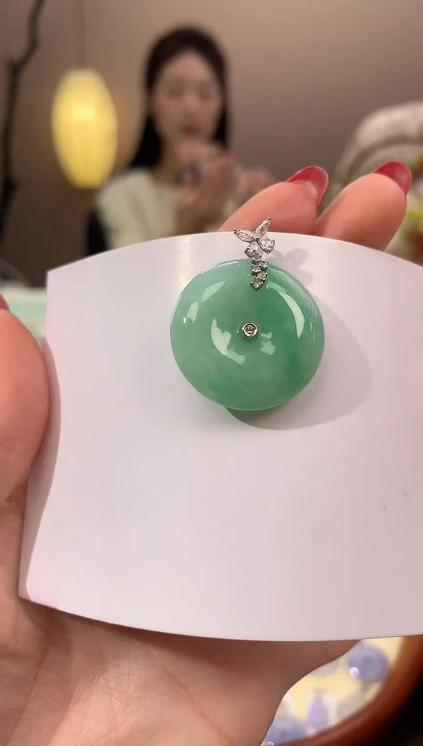 【闪购商品】翡翠颈饰18K金镶嵌天然缅甸a货翡翠