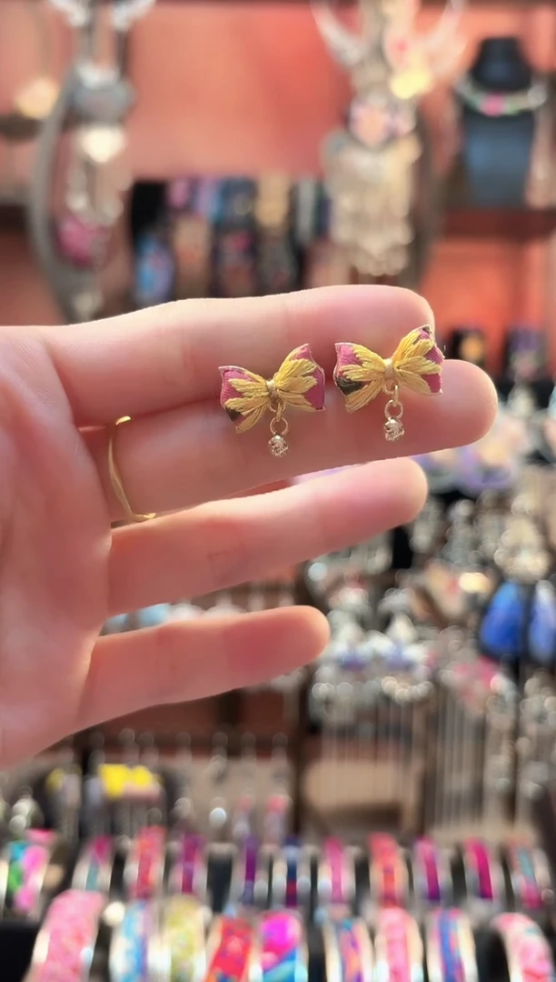 织绣 云织谣民族风精美饰品   50