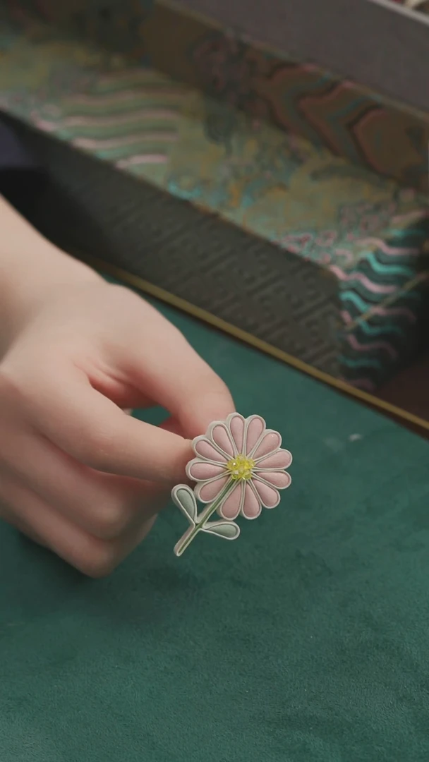 刺绣【高货】湘传礼 桑蚕丝 非遗绒花胸针