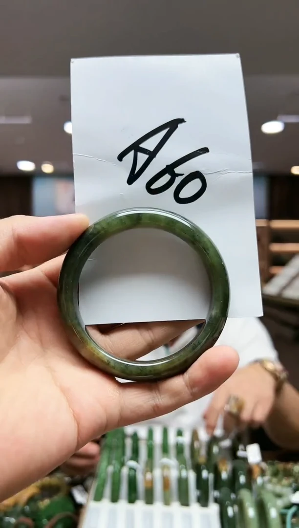 未镶嵌手镯和田玉多样性发货其中发一
