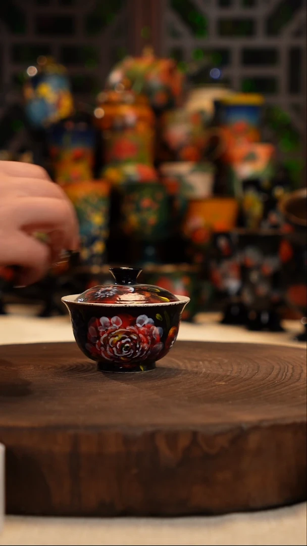 油画    釉下彩   杯子
