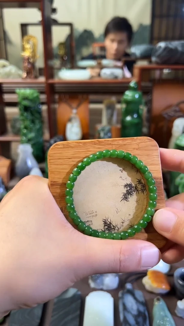 手串未镶嵌和田玉卡7mm