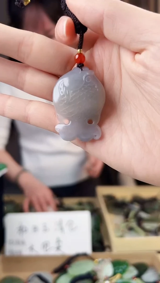 颈饰未镶嵌和田玉拍一发一，多样性发货