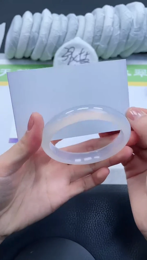 【闪购商品】石英质玉手镯未镶嵌A256-58+