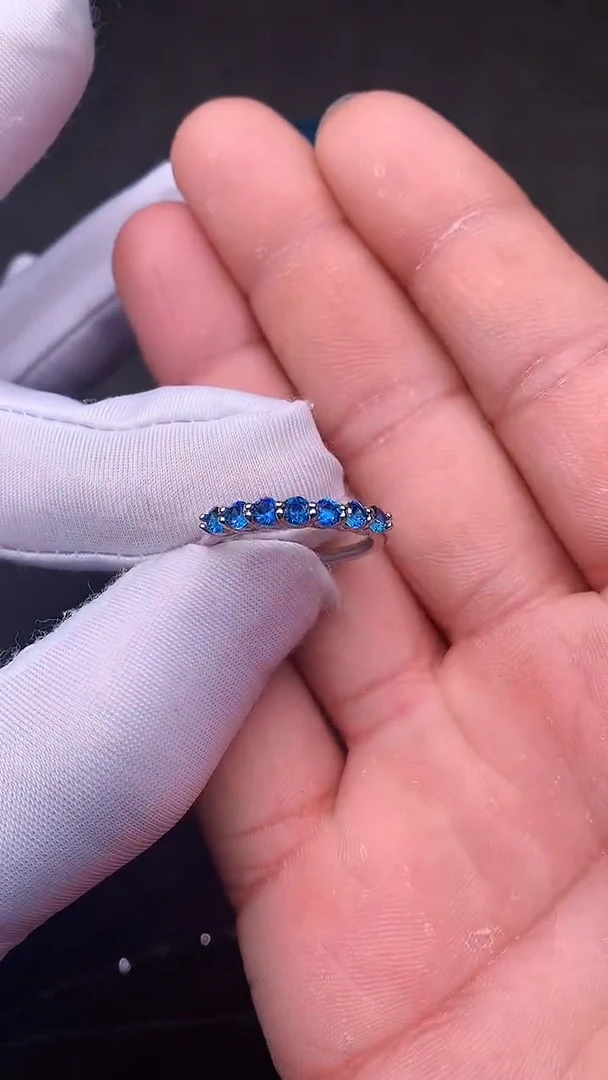 【闪购商品】海蓝宝石戒指银S925镶嵌······