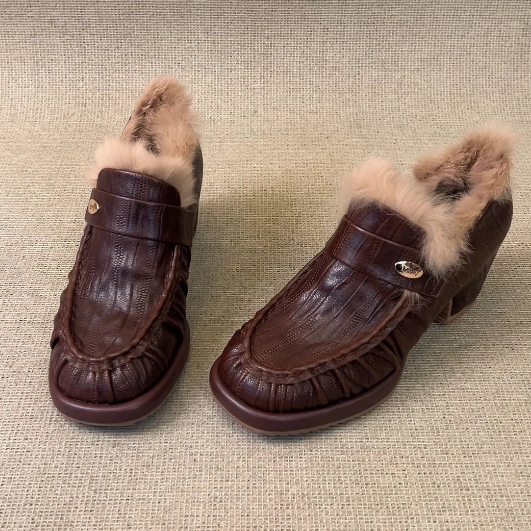 RubyL/6cm小众设计感老钱风褶皱舒适一脚蹬圆头粗跟毛毛单鞋女款