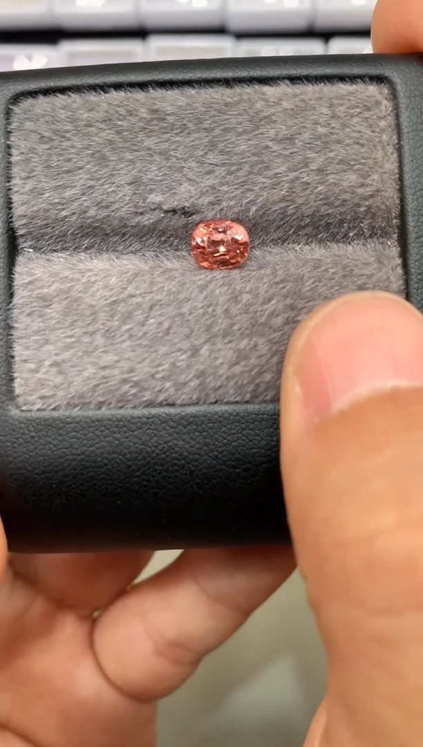 【闪购商品】定制尖晶石裸石未镶嵌枕型 帕帕色调尖晶石 1.25ct