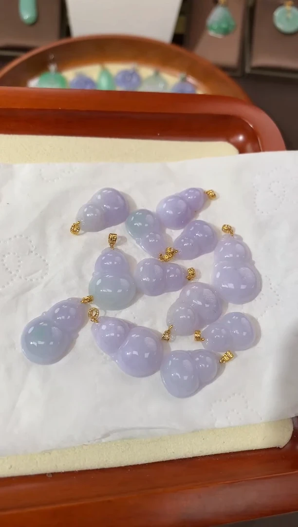 【闪购商品】翡翠颈饰18K金镶嵌天然缅甸a货翡翠(多样性发其一)