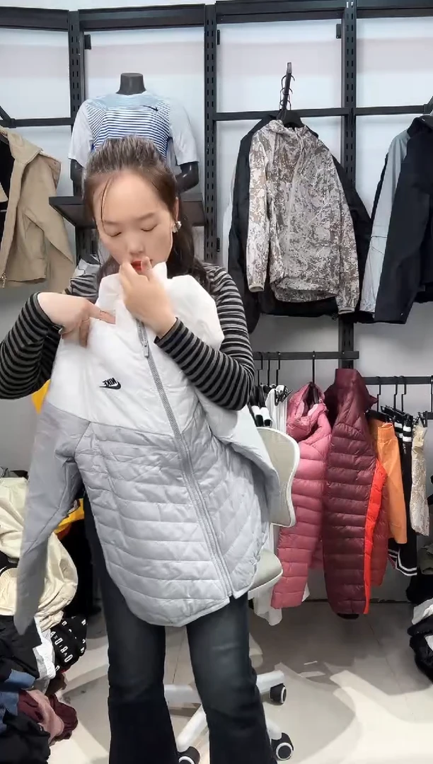 2488  编码  瑕疵直播间过款为准 尺码S