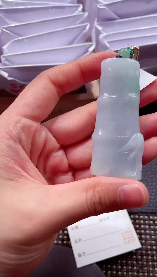 颈饰未镶嵌翡翠20251231