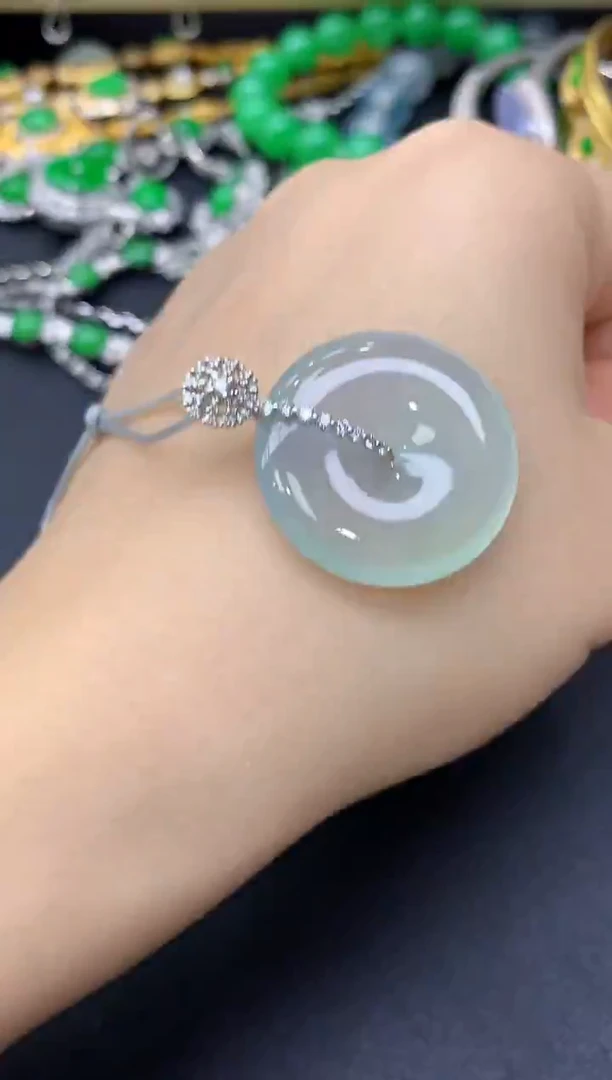 颈饰18K金镶嵌翡翠400-中国好珍宝