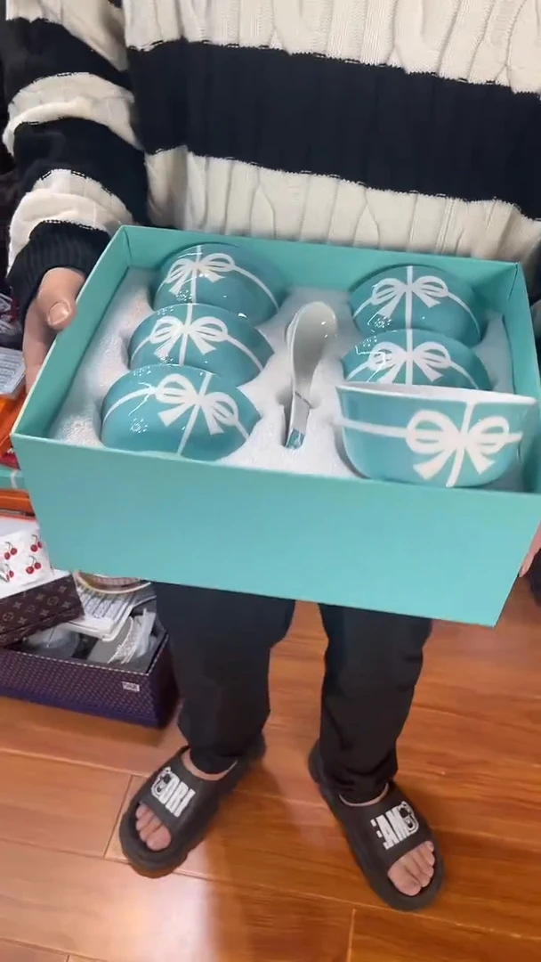 杯鸿辉家品牌瓷器，京东包邮！