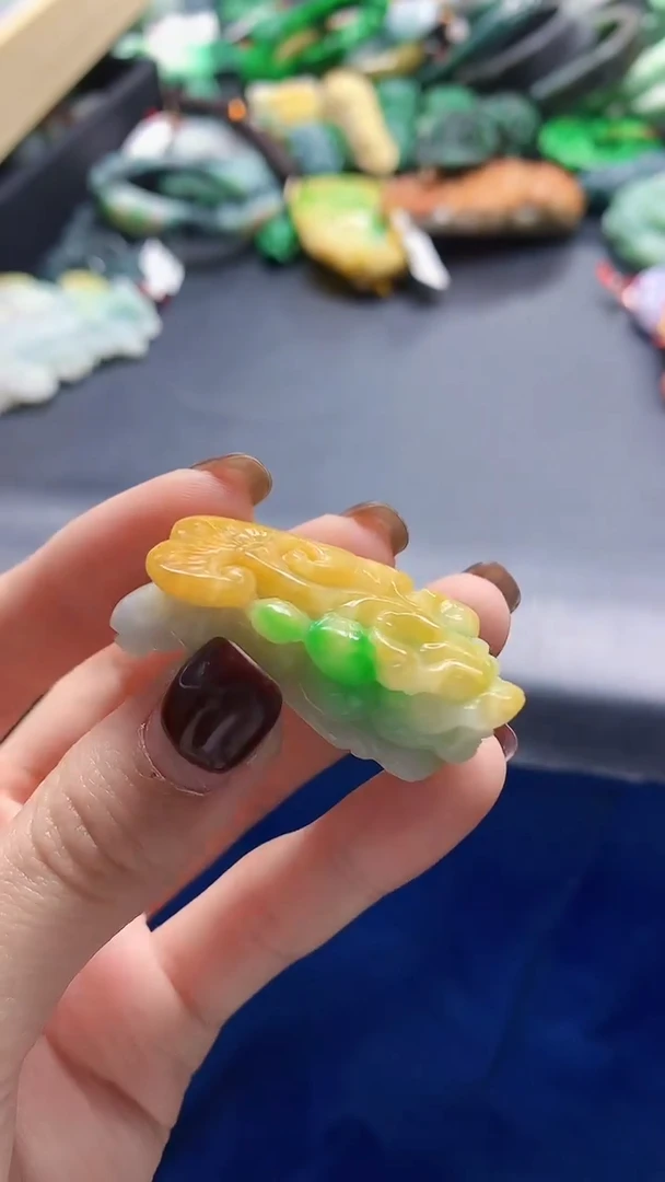 颈饰未镶嵌翡翠天然缅甸a货翡翠